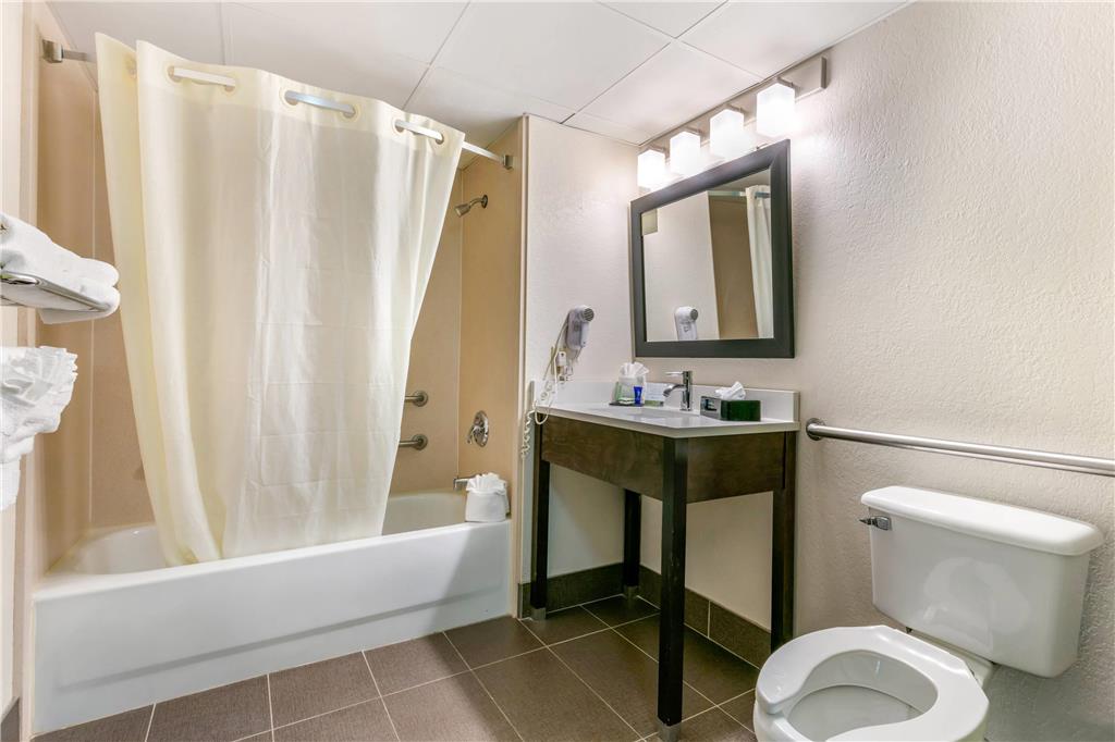 SLEEP INN AND SUITES NEAR SPORTS WO-guestroom-Guest Room,Bathroom,On-Site.jpg