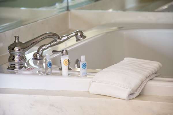  - Comfort Inn Dickson - I-40, Exit 172