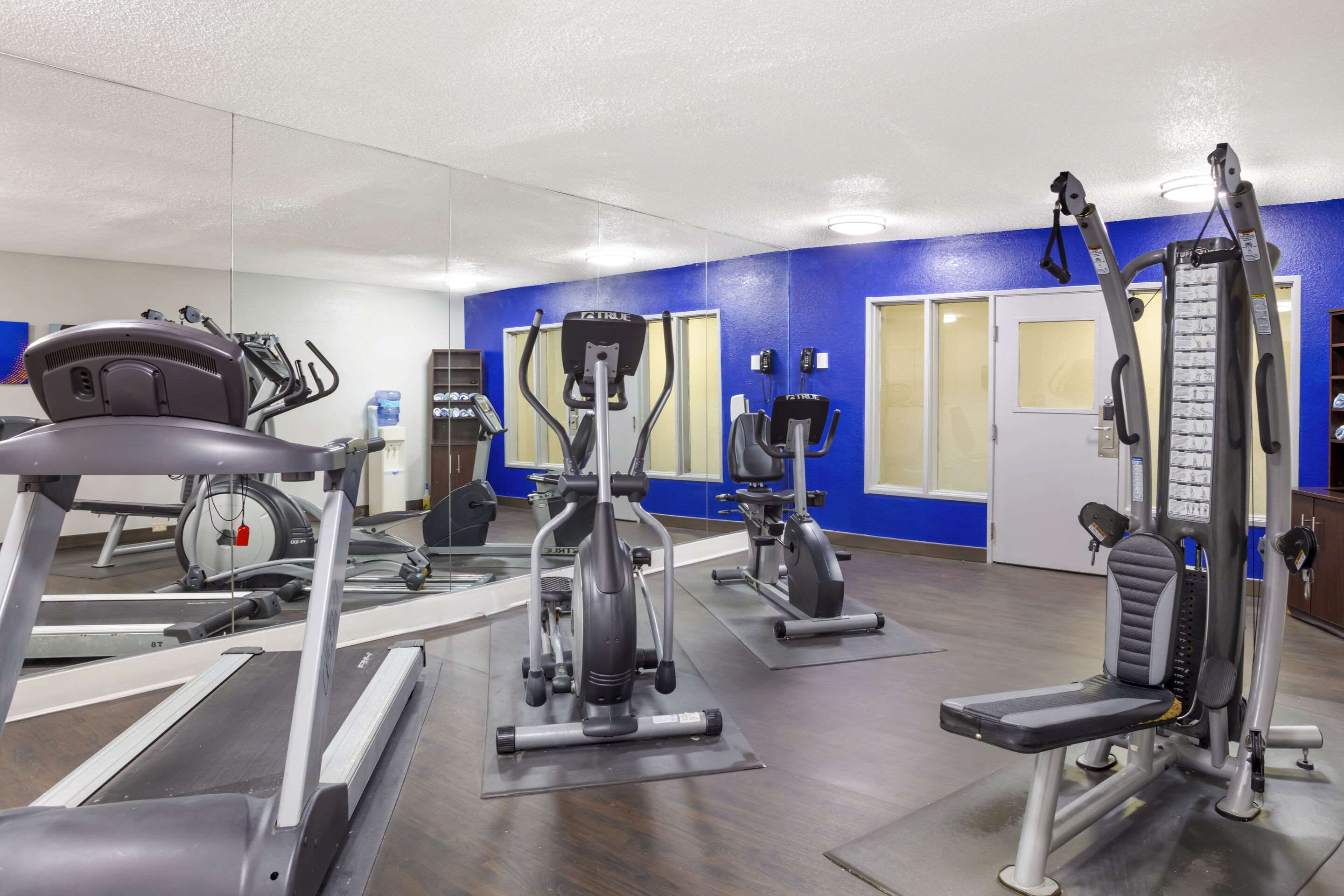 Exercise room | Comfort Suites Airport