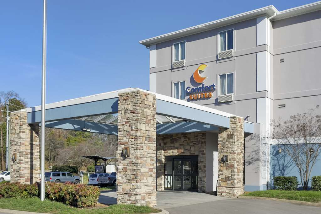 Comfort Suites Airport