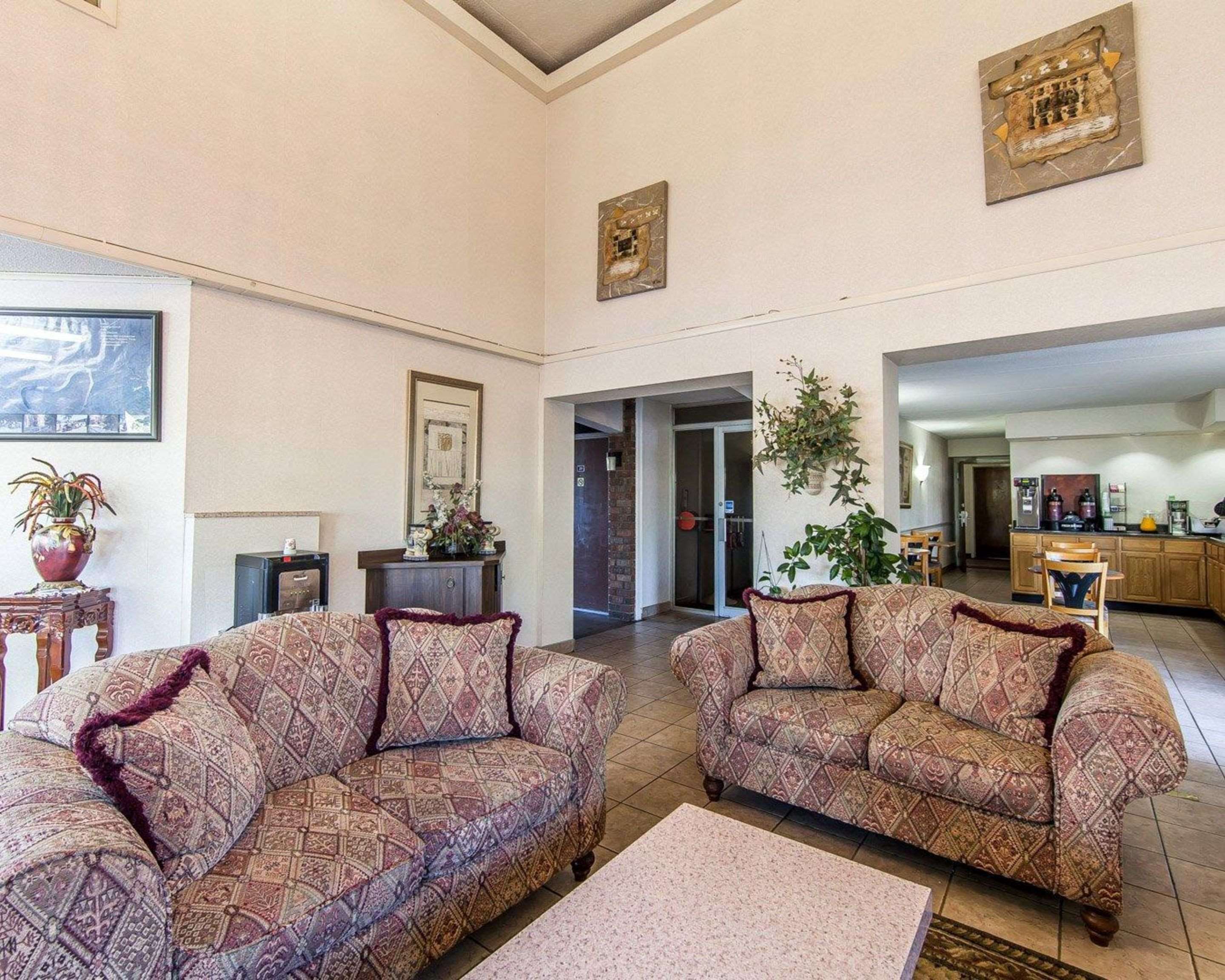 Lobby with sitting area