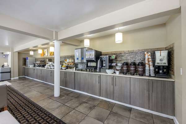 Amenities - Comfort Inn Vanderbilt Downtown Nashville - I-40 & I-65, Exit 209