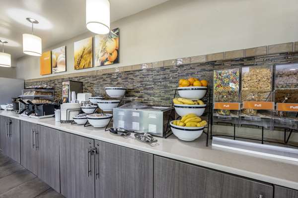 Amenities - Comfort Inn Vanderbilt Downtown Nashville - I-40 & I-65, Exit 209