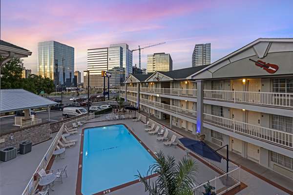 Pool - Comfort Inn Vanderbilt Downtown Nashville - I-40 & I-65, Exit 209
