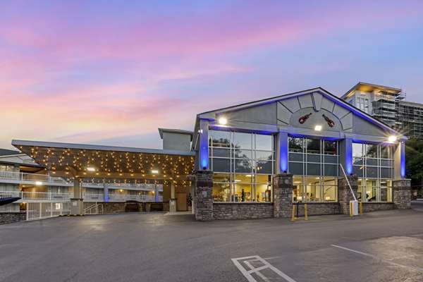 Exterior view - Comfort Inn Vanderbilt Downtown Nashville - I-40 & I-65, Exit 209