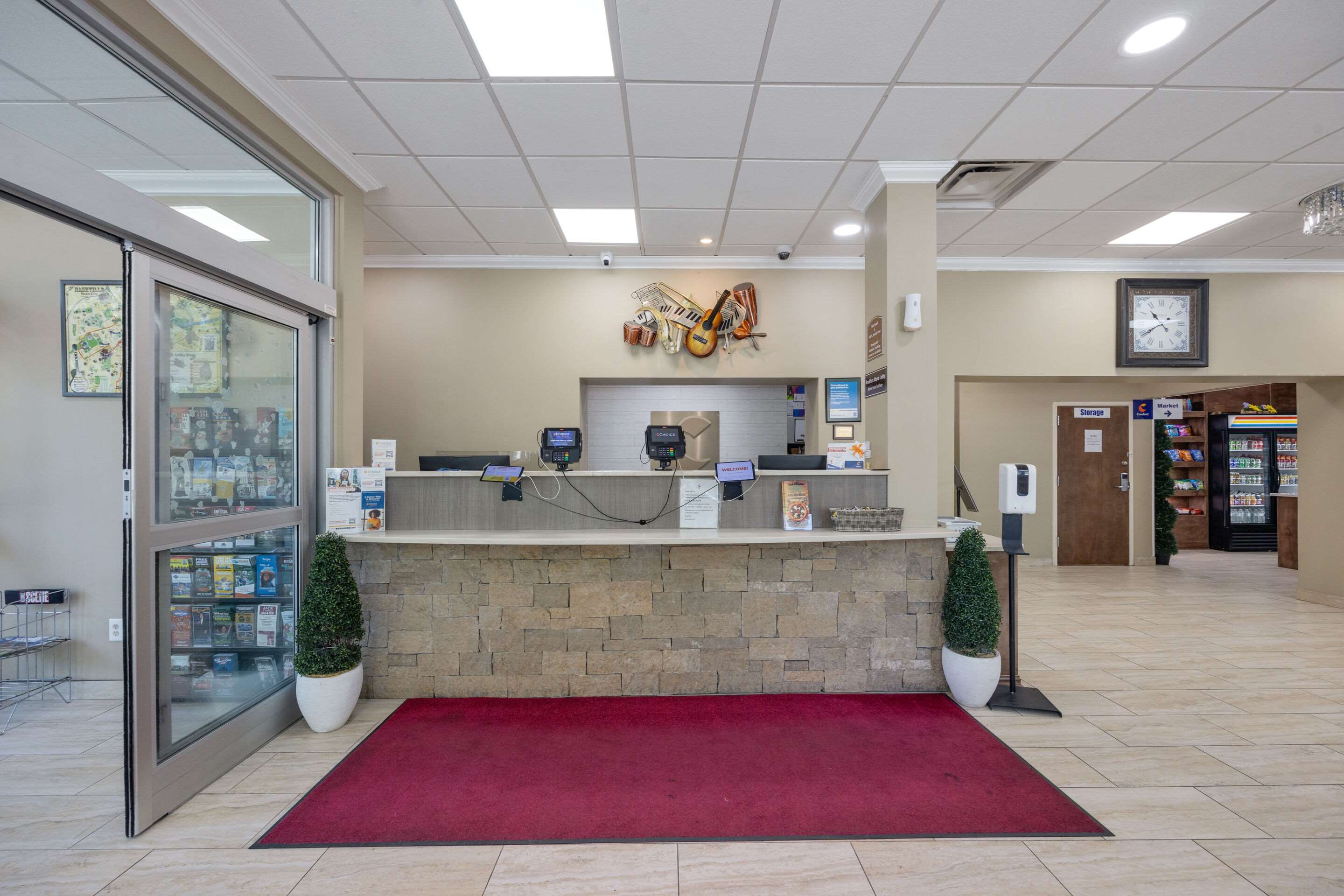 Front desk | Comfort Inn Downtown Nashville/Vanderbilt