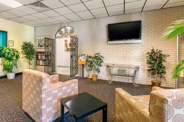 Amenities - Quality Inn Manchester - I-24, Exit 114