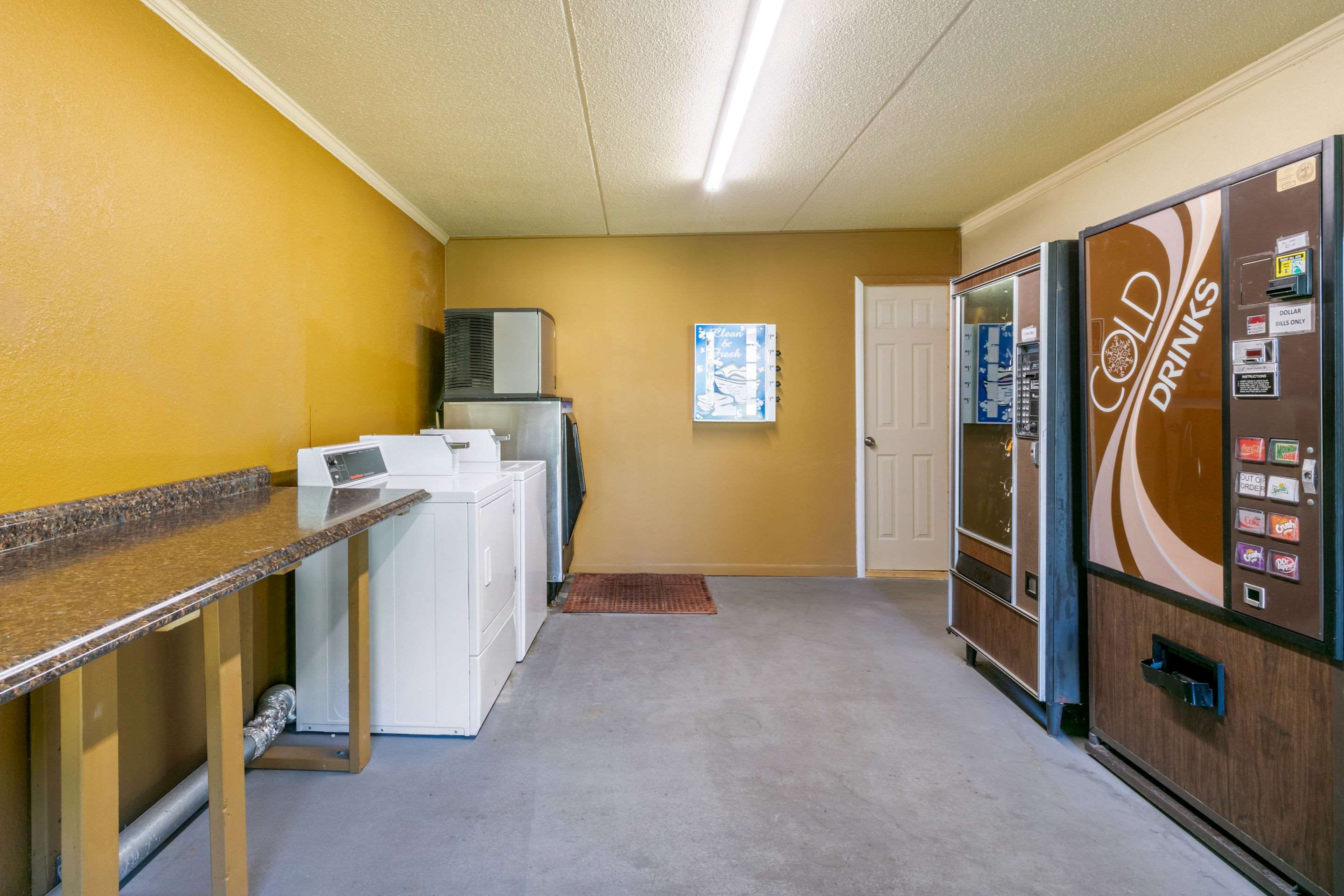 Guest laundry facilities | Quality Inn