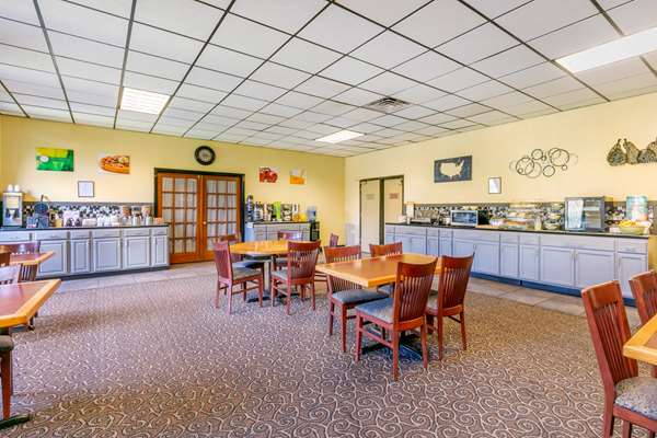 Amenities - Quality Inn Manchester - I-24, Exit 114