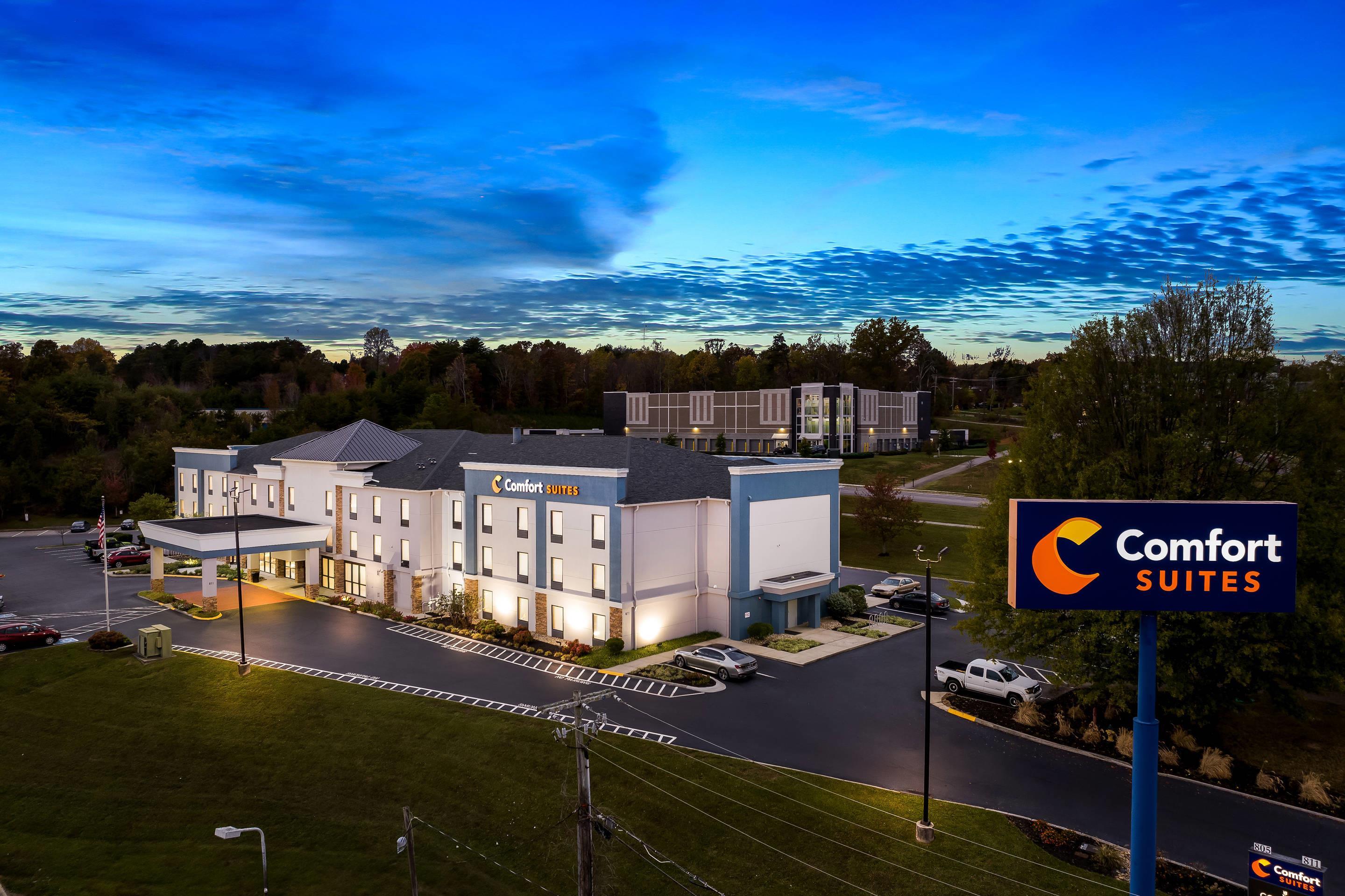 Twilight | Comfort Suites Knoxville West - Farragut