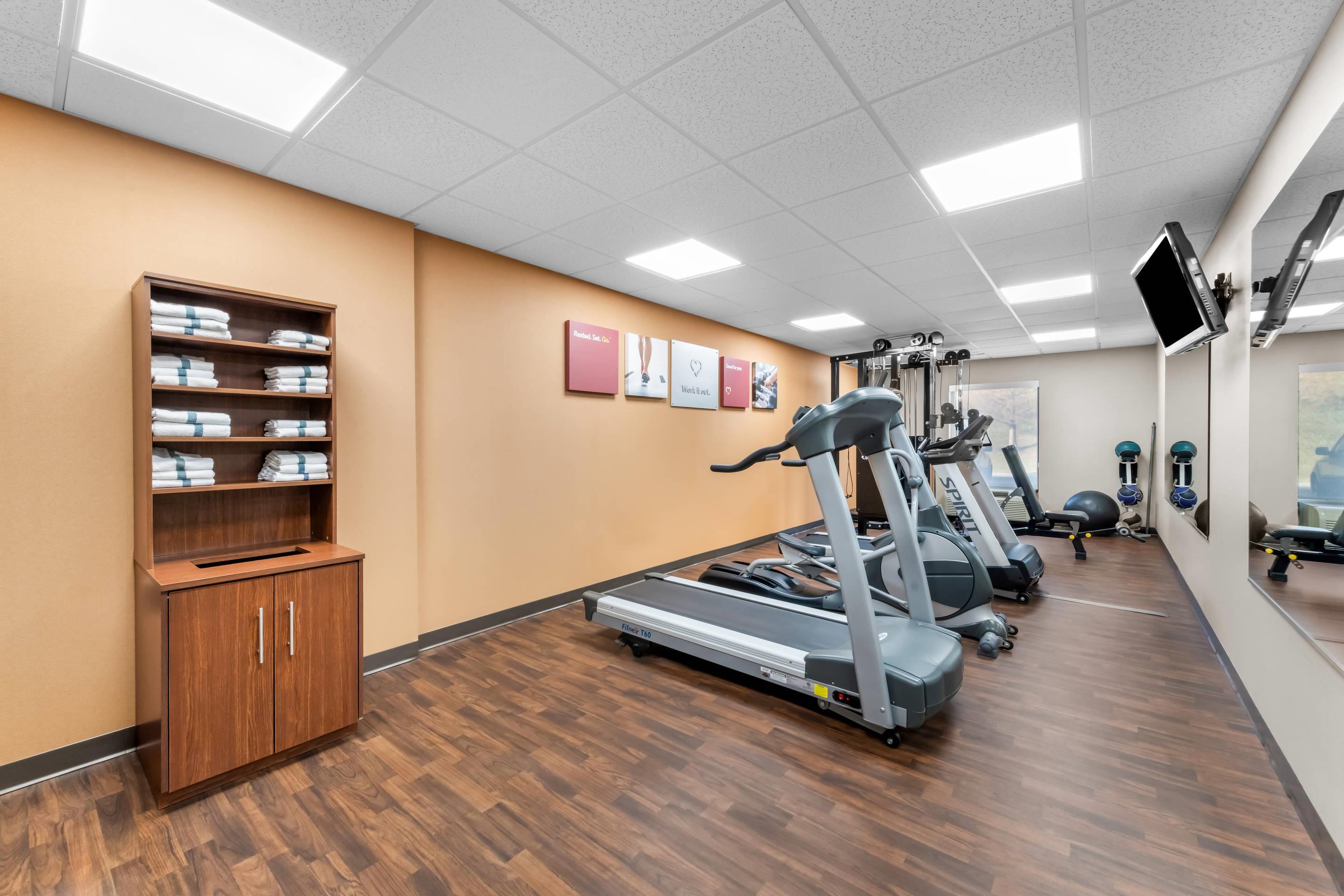Fitness center | Comfort Suites Knoxville West - Farragut