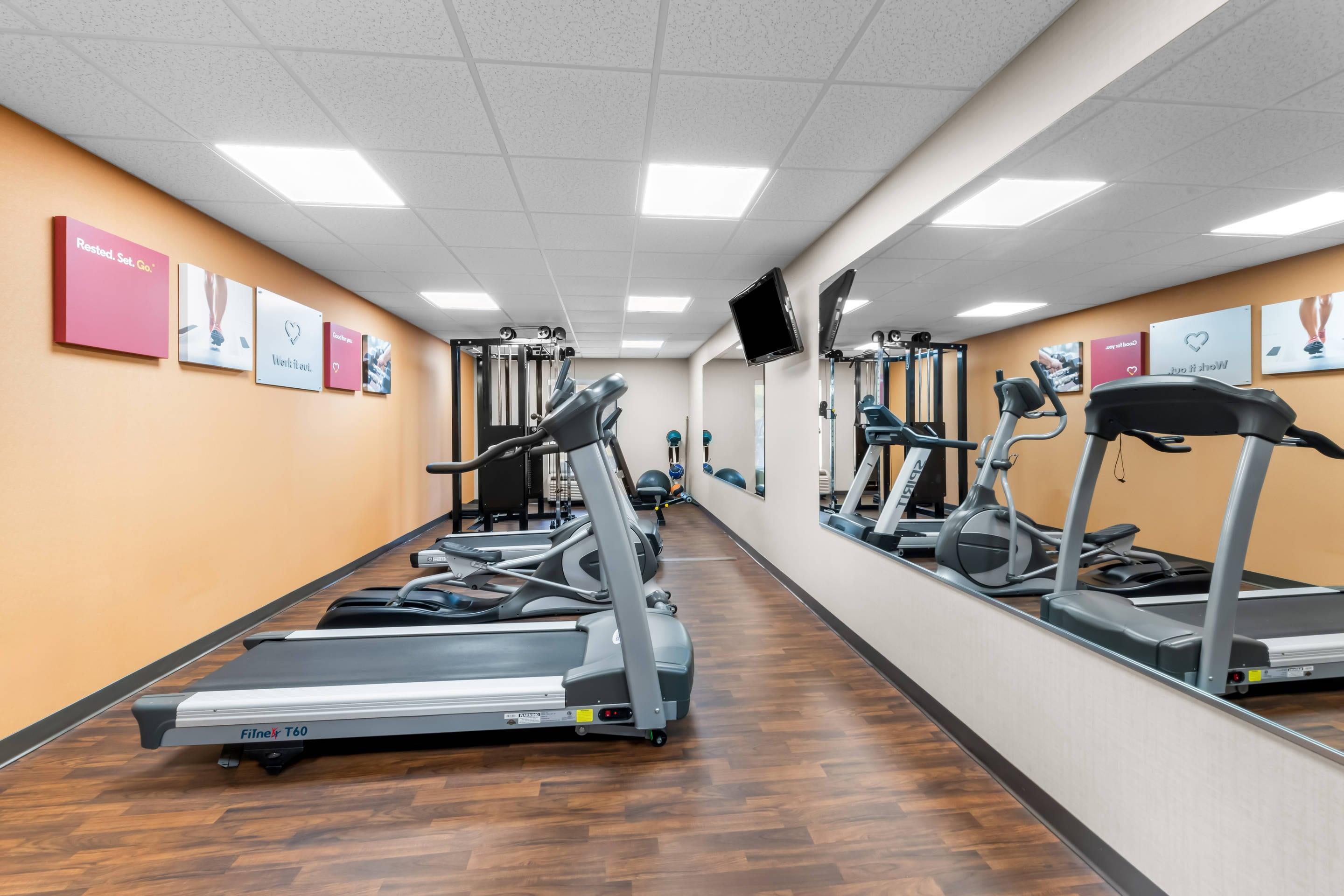 Fitness center | Comfort Suites Knoxville West - Farragut