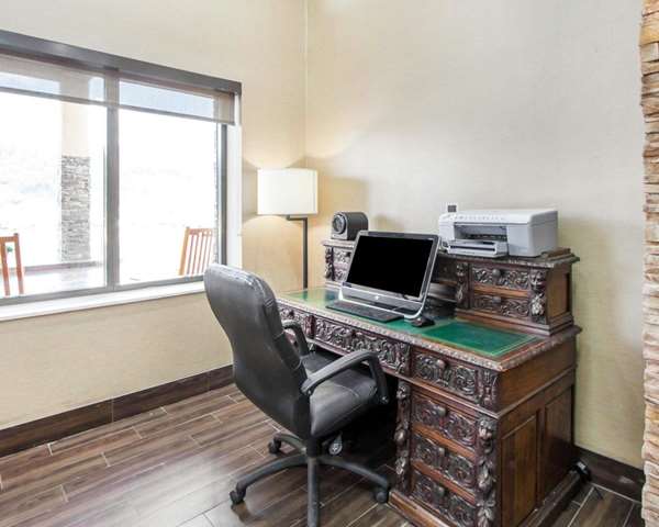 Conference Area - Comfort Inn Pioneer