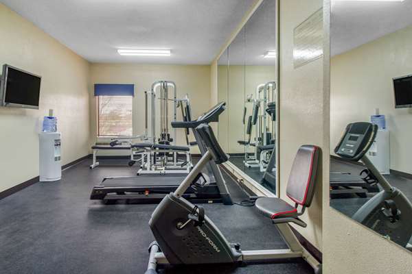Fitness/ Exercise Room - Quality Inn Bulls Gap