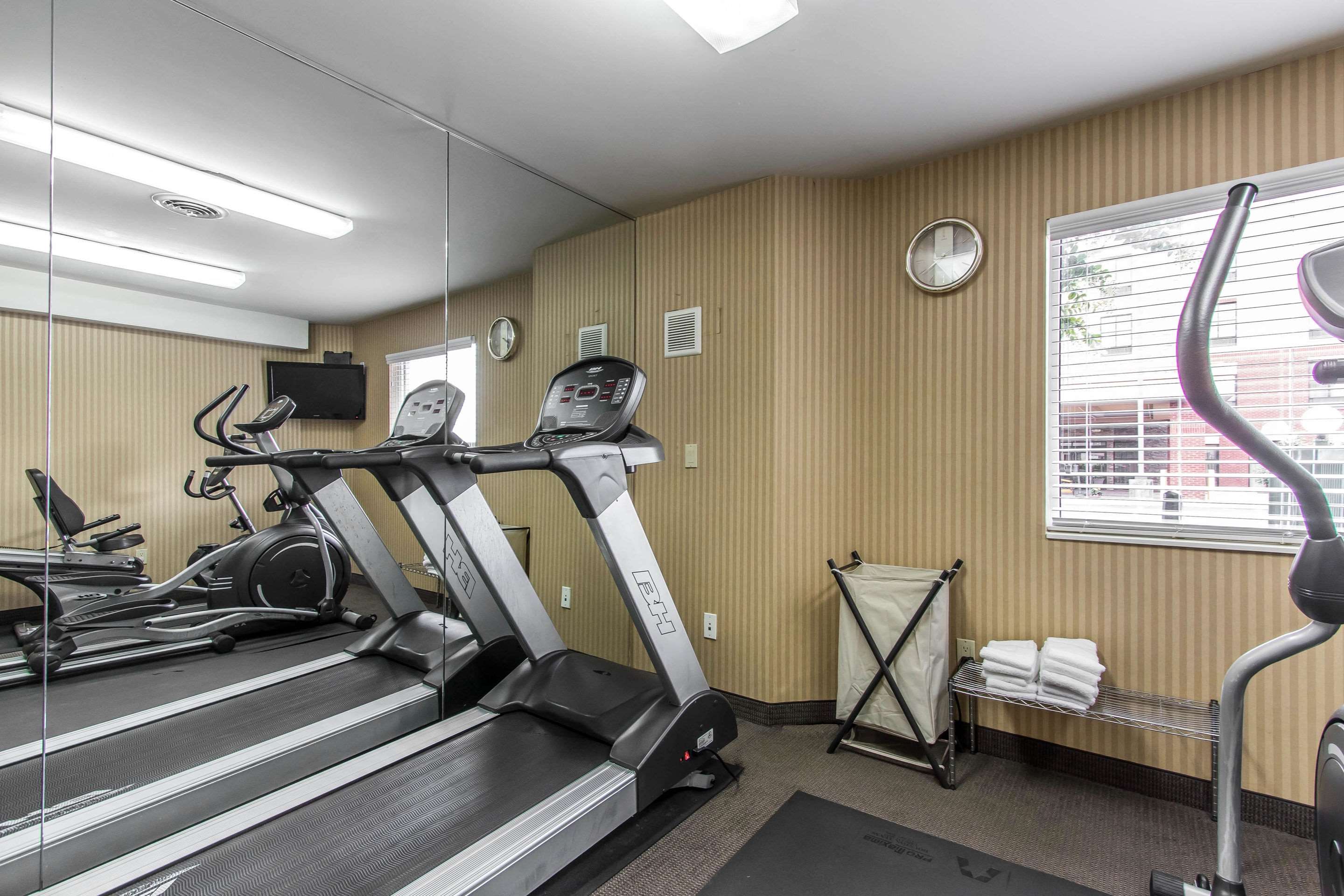 Fitness center | Sleep Inn