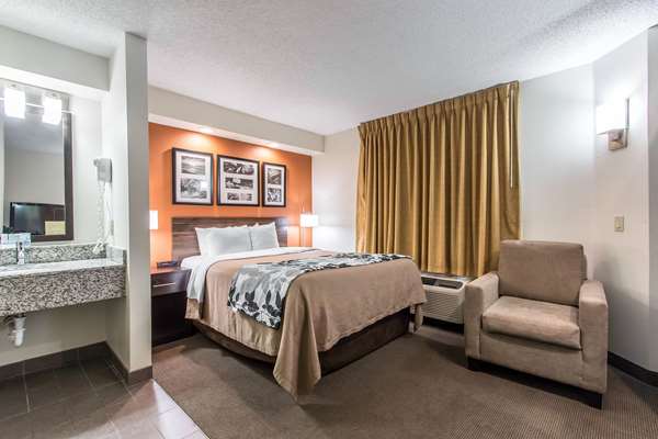  - Sleep Inn Airport Nashville - I-40, Exit 219