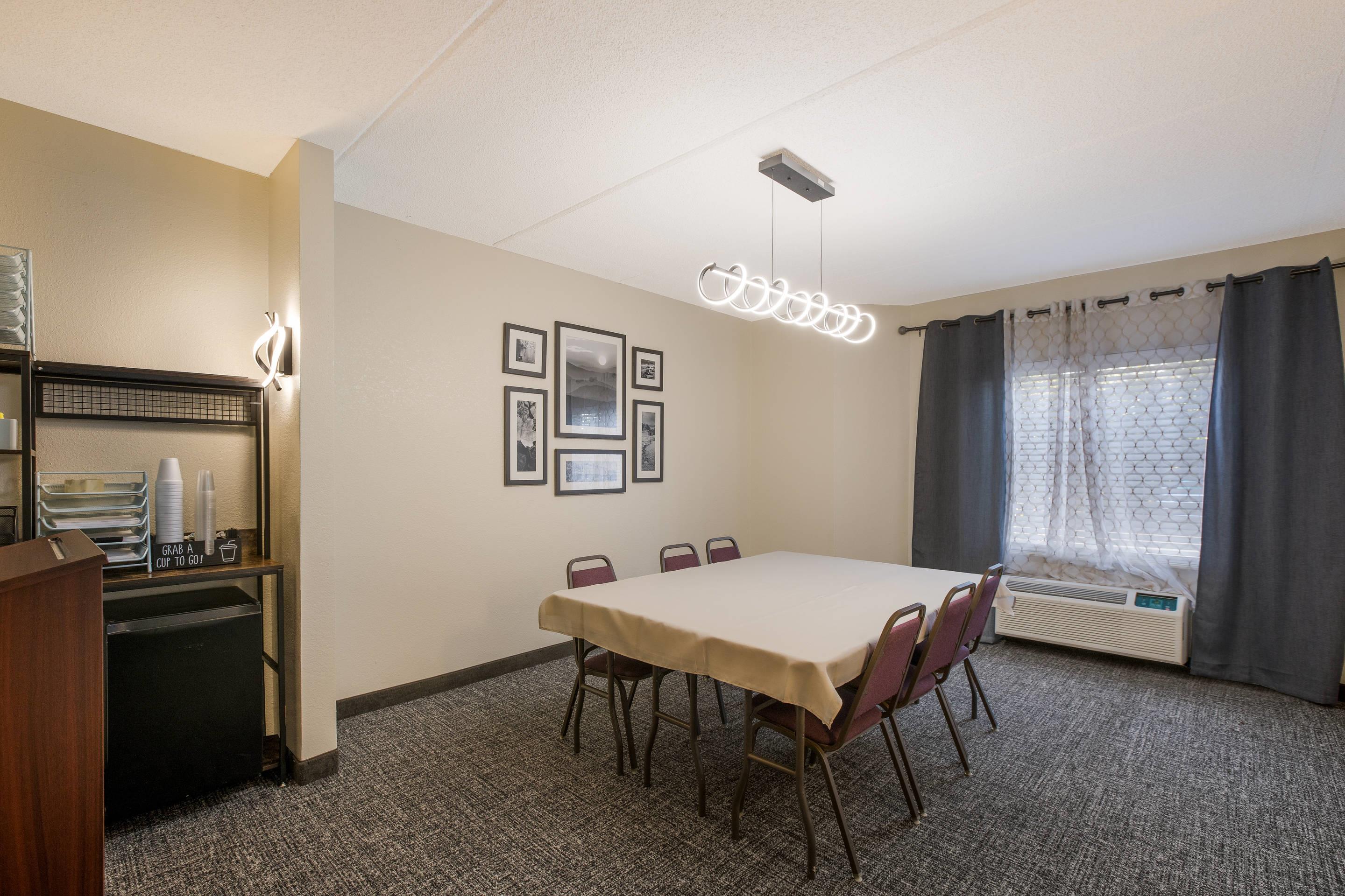 Meeting room | Clarion Pointe Sevierville-Pigeon Forge