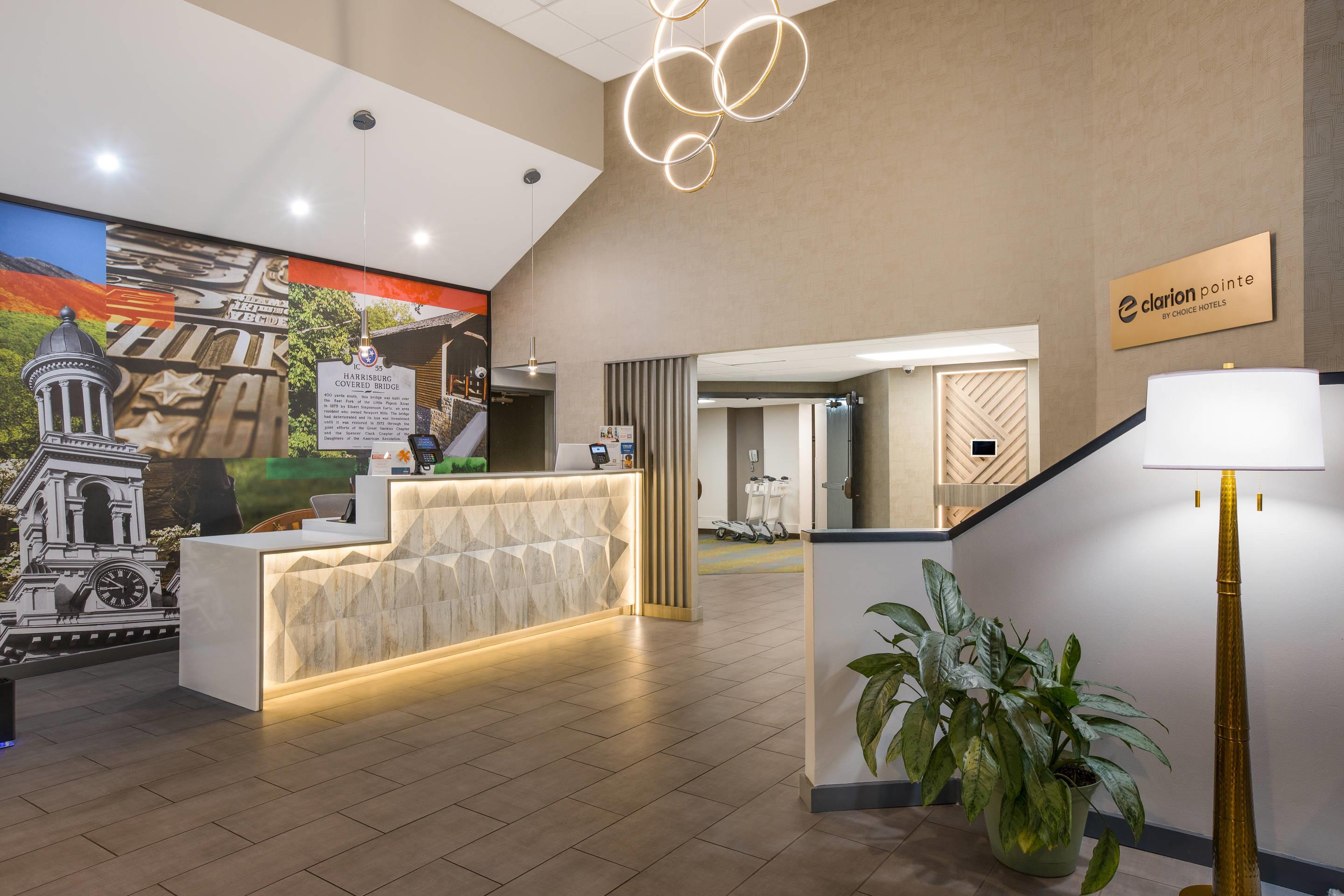 Hotel lobby | Clarion Pointe Sevierville-Pigeon Forge
