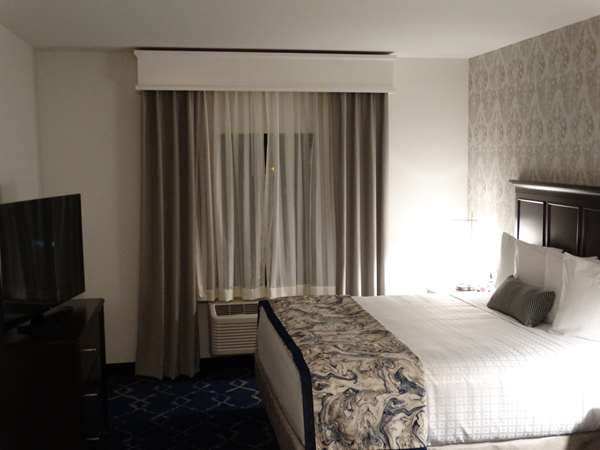  - Best Western Plus Richmond Inn