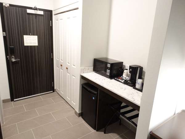  - Best Western Plus Richmond Inn