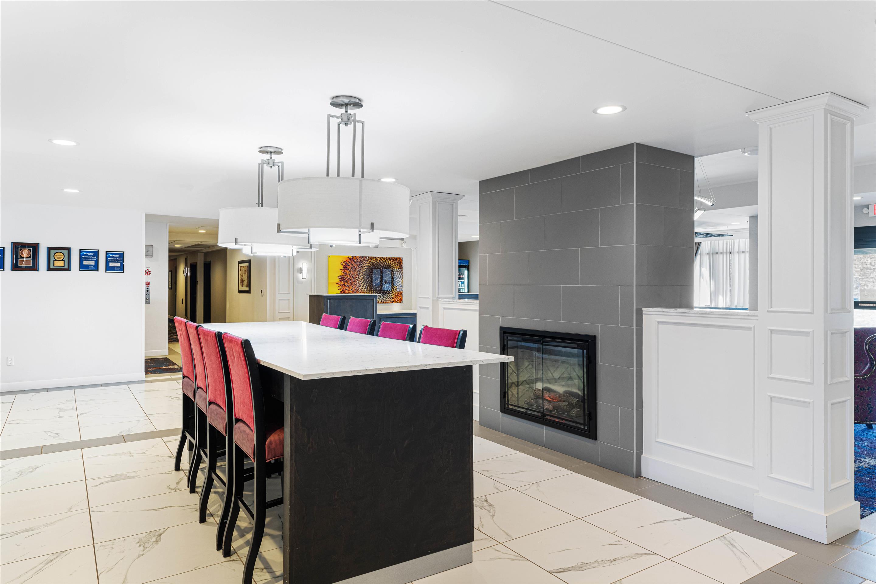 Lobby | Best Western Plus New Richmond Inn & Suites