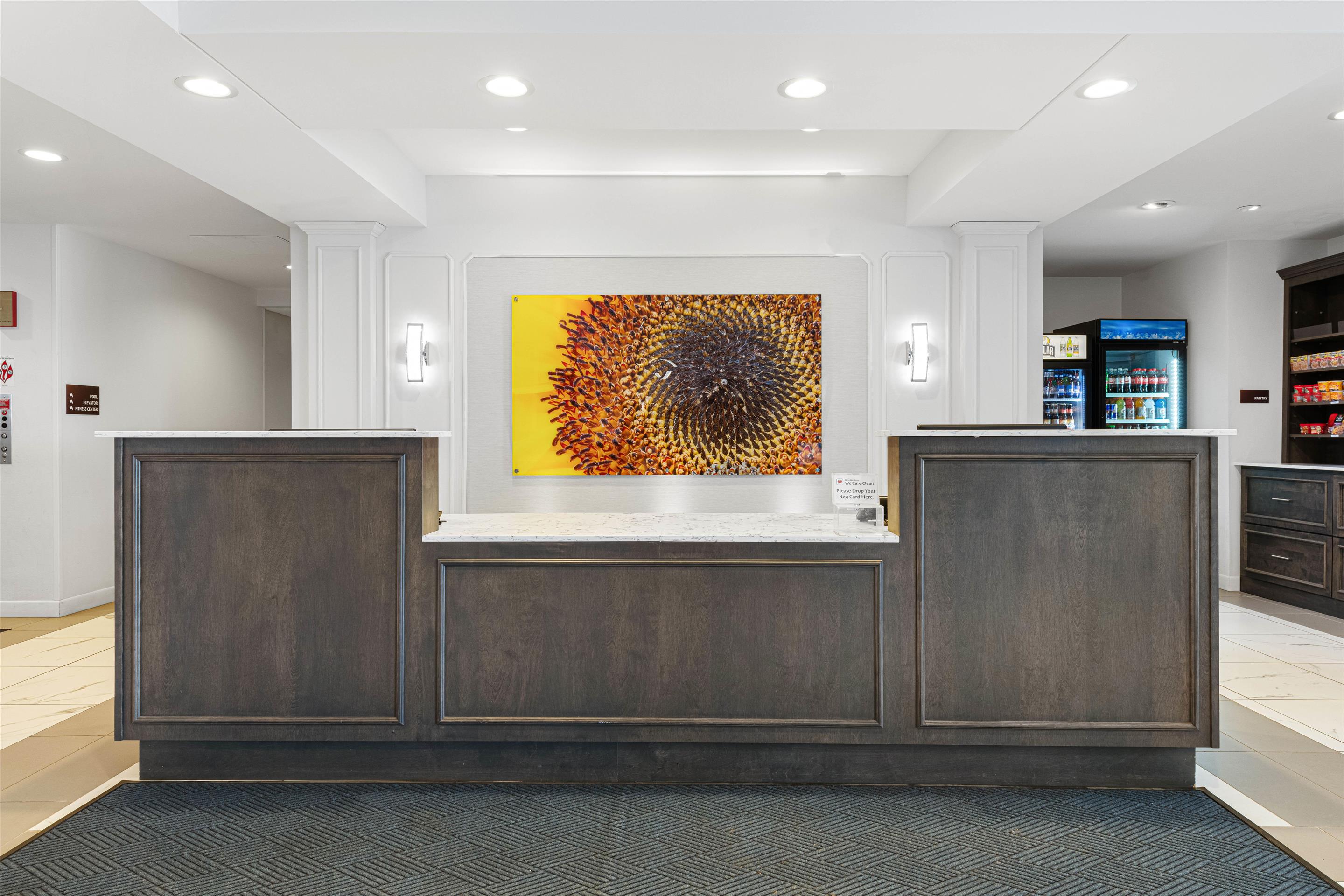 Front Desk | Best Western Plus New Richmond Inn & Suites