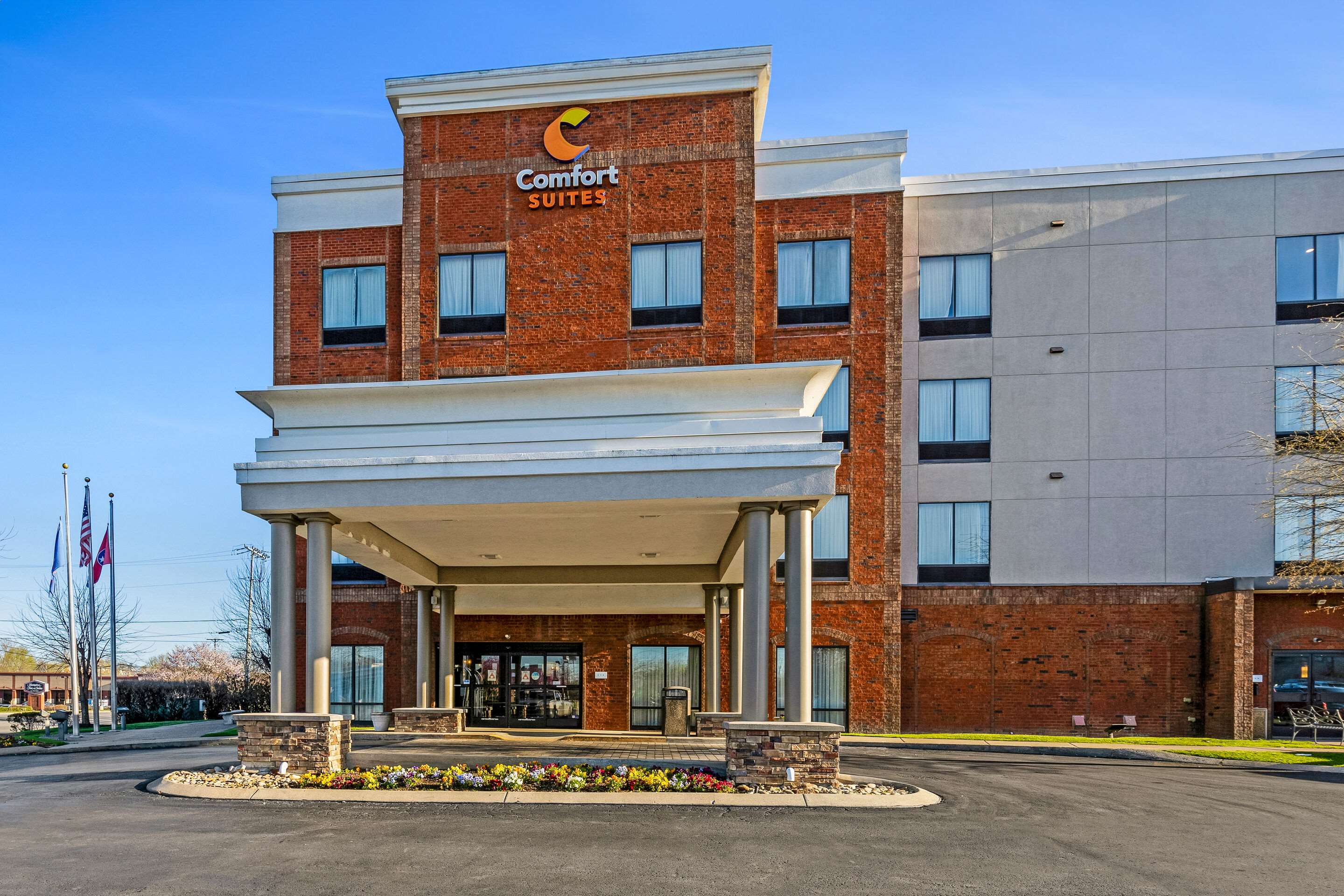 Hotel exterior | Comfort Suites Murfreesboro