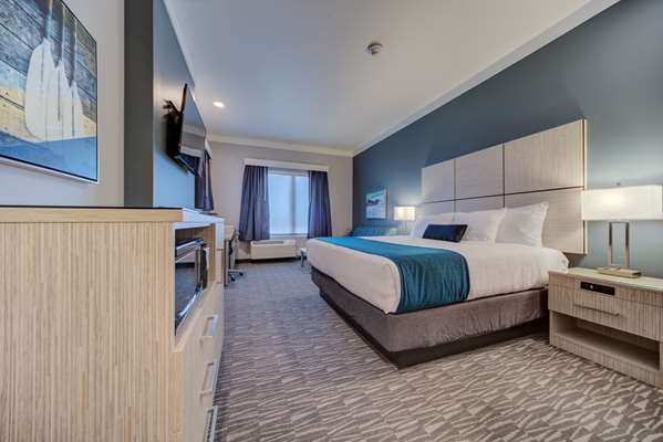  - Best Western Premier Peppertree Inn at Bend