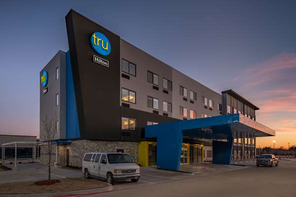 Exterior view - Tru by Hilton Hotel Garland