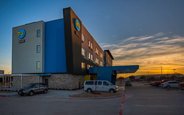 Exterior view - Tru by Hilton Hotel Garland