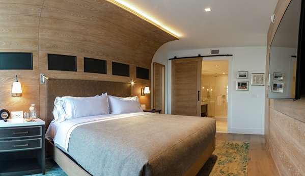  - Canopy by Hilton Hotel Uptown Dallas