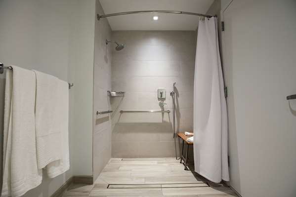  - Canopy by Hilton Hotel Uptown Dallas