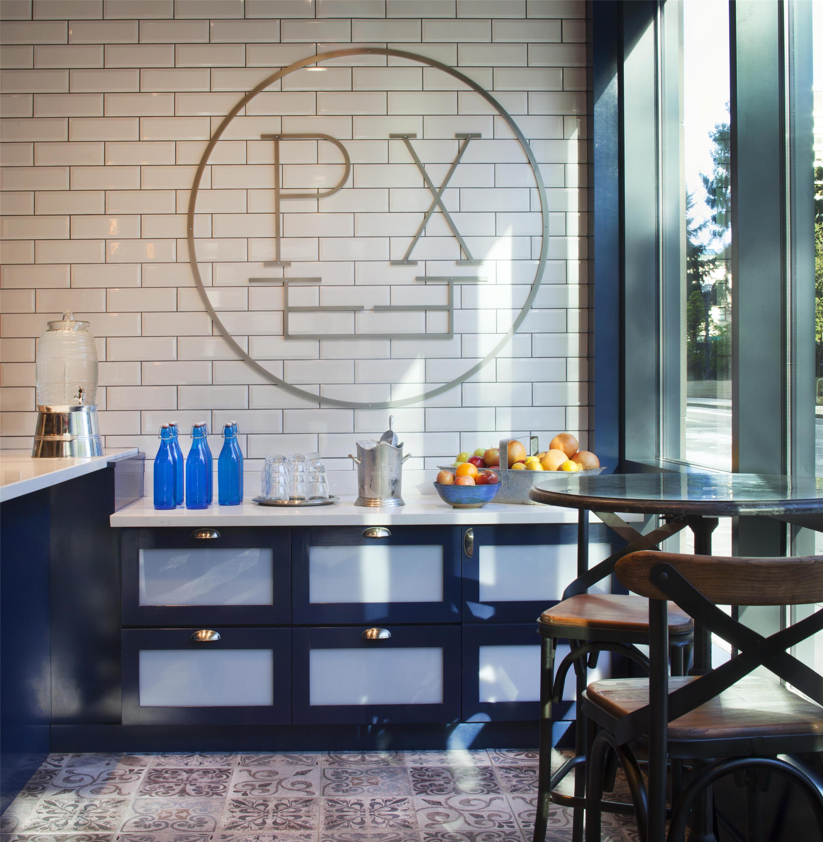 Restaurant | The Porter Portland, Curio Collection by Hilton