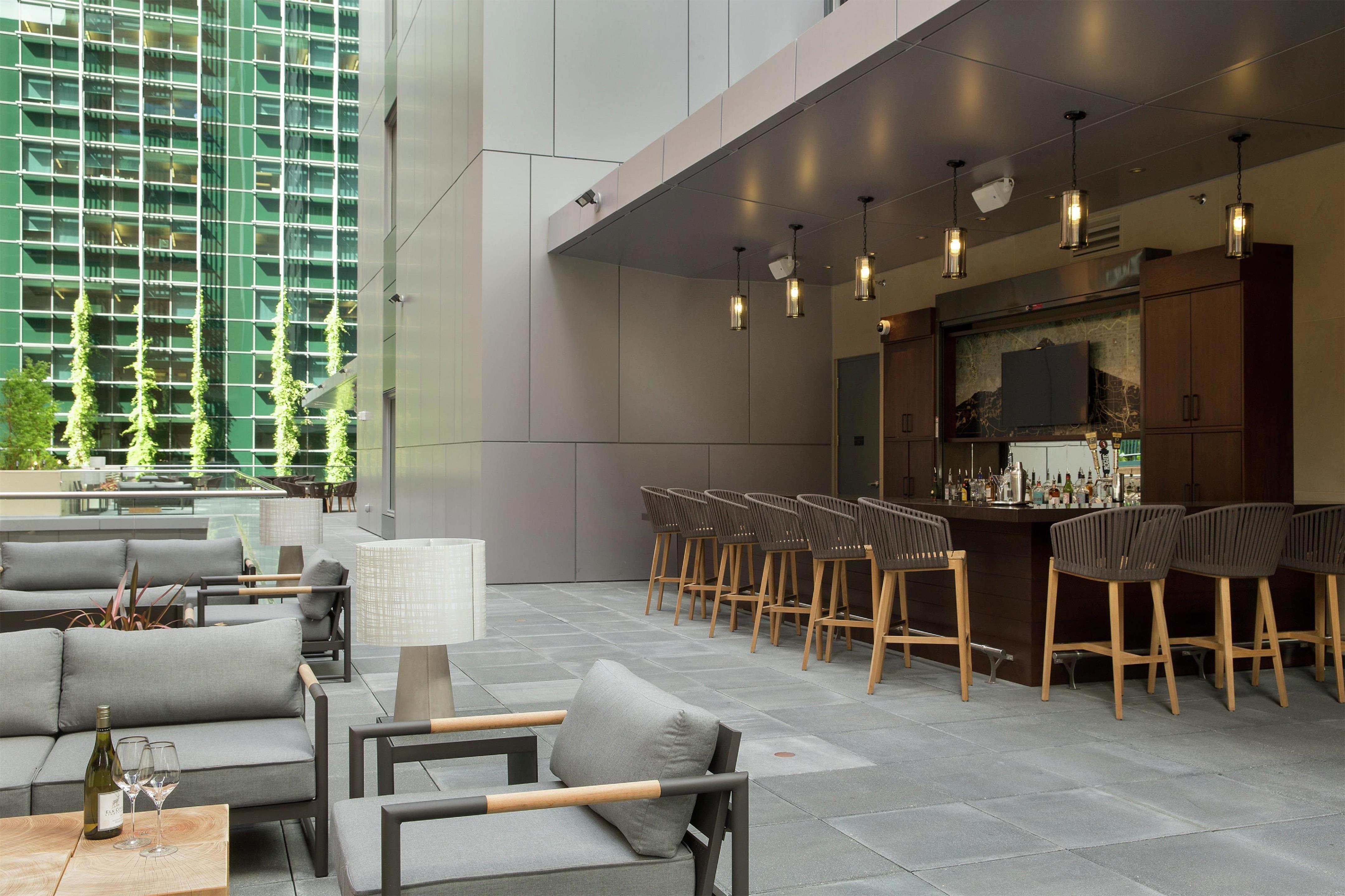 BarLounge | The Porter Portland, Curio Collection by Hilton