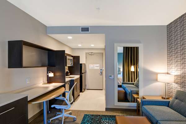  - Home2 Suites by Hilton Palmdale - CA 14, Exit 35