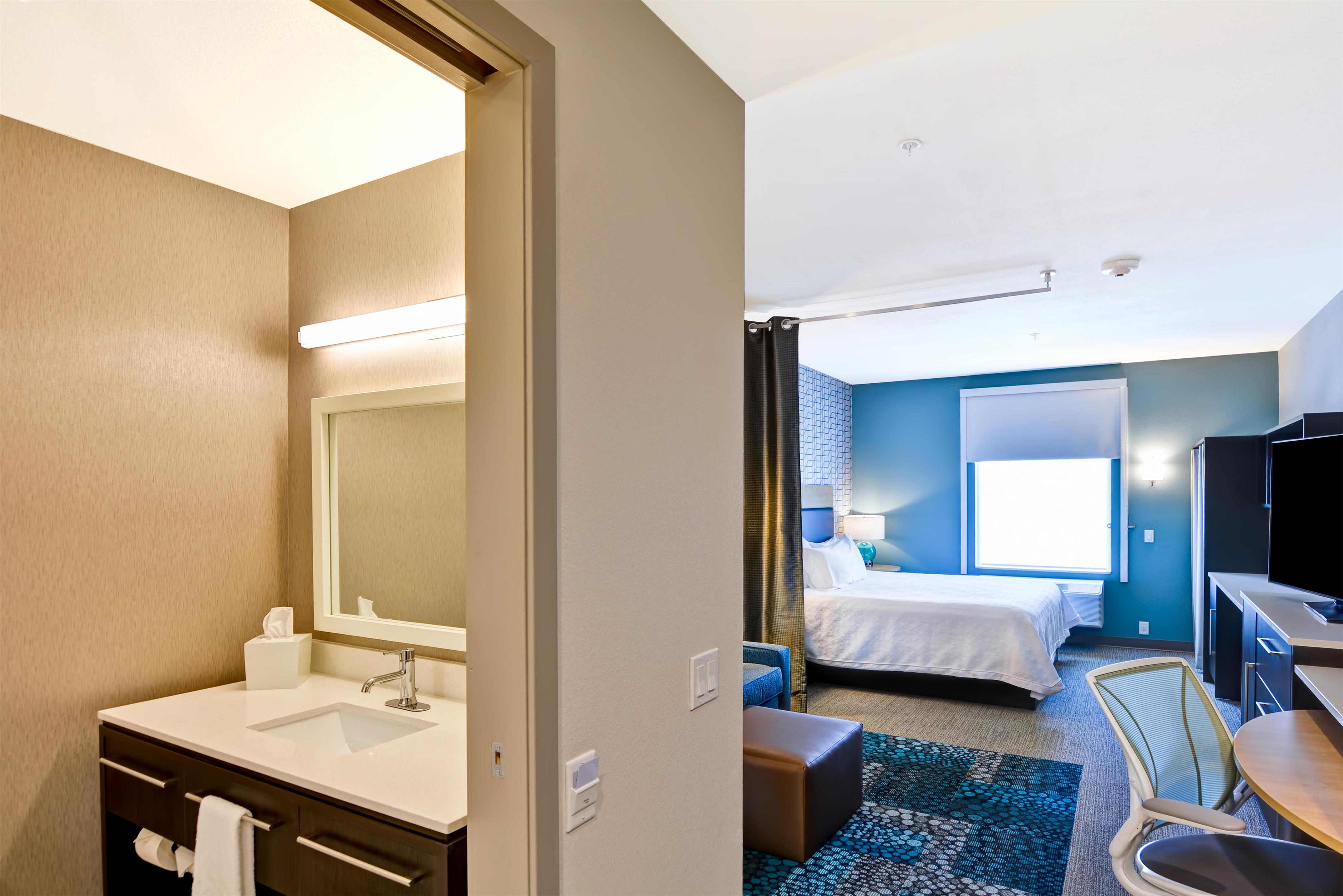 Guest room