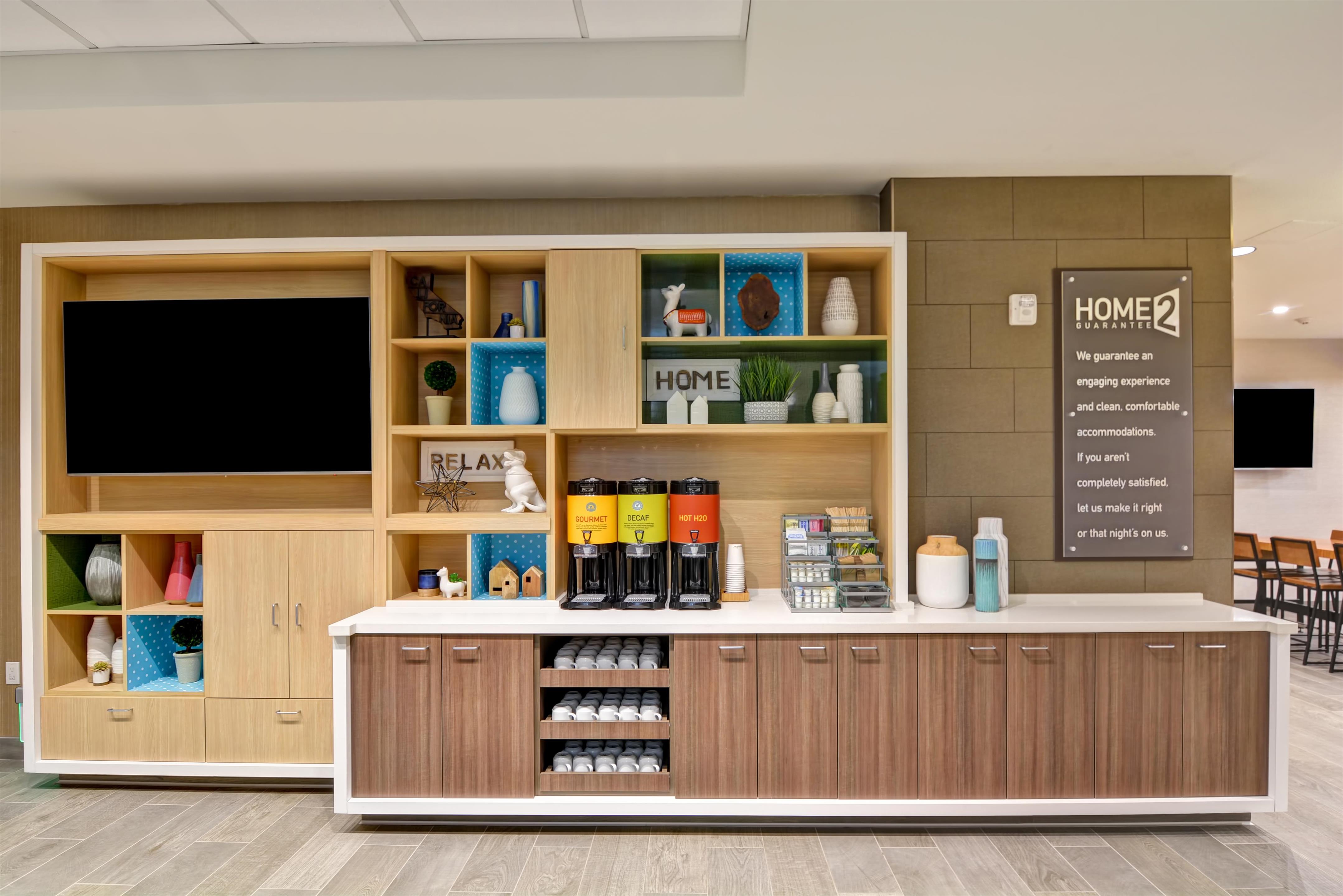 Restaurant | Home2 Suites by Hilton Palmdale, CA