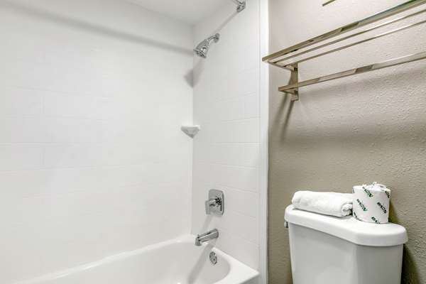  - Clarion Inn Murfreesboro - I-24, Exit 78B