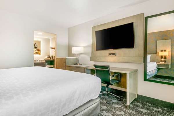  - Clarion Inn Murfreesboro - I-24, Exit 78B