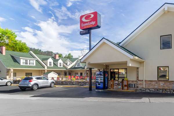 Exterior view - Econo Lodge Inn & Suites Gatlinburg