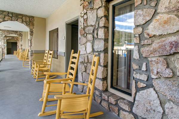  - Econo Lodge Inn & Suites Gatlinburg