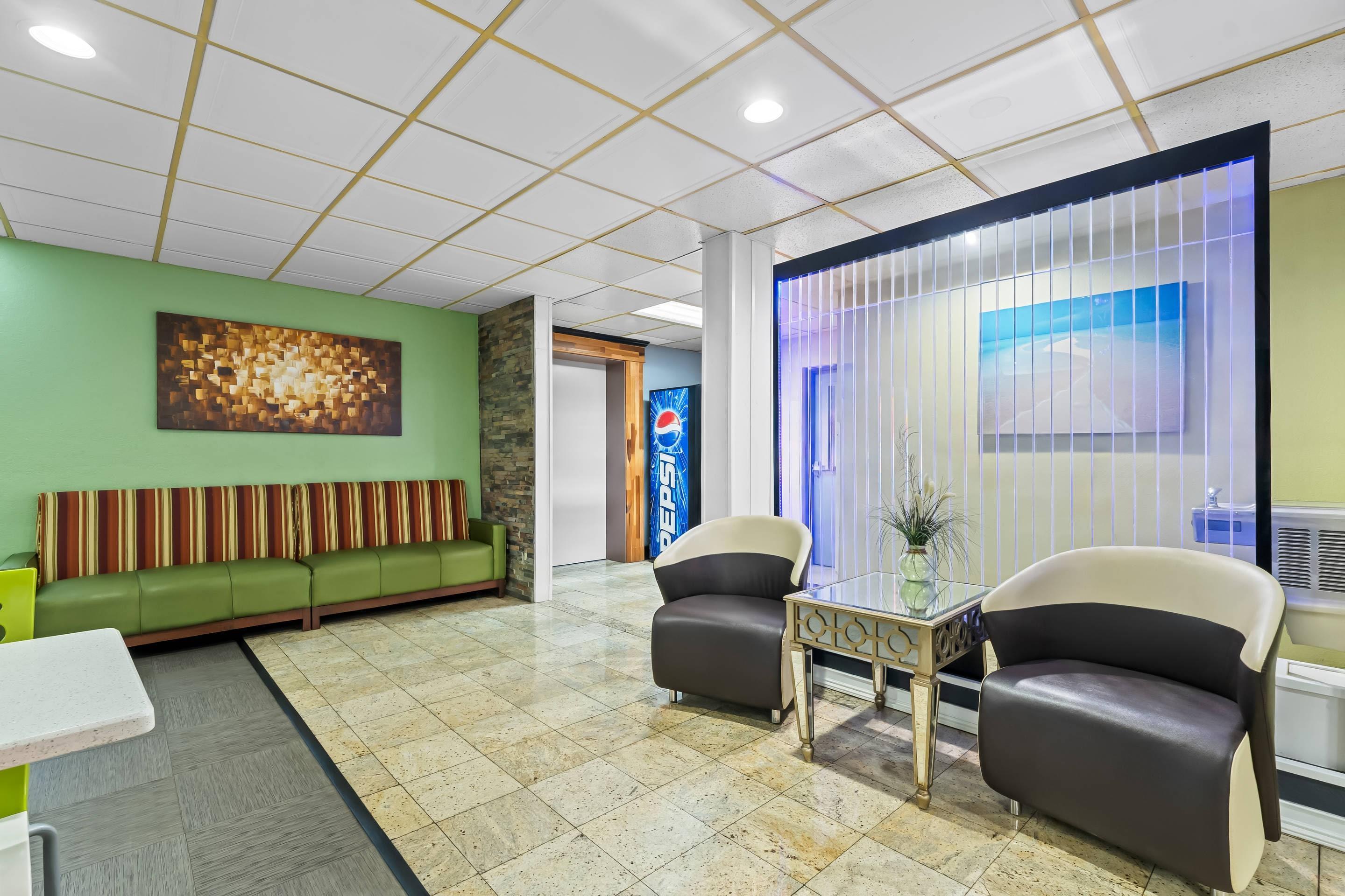 Hotel lobby | Quality Inn Hixson - Chattanooga