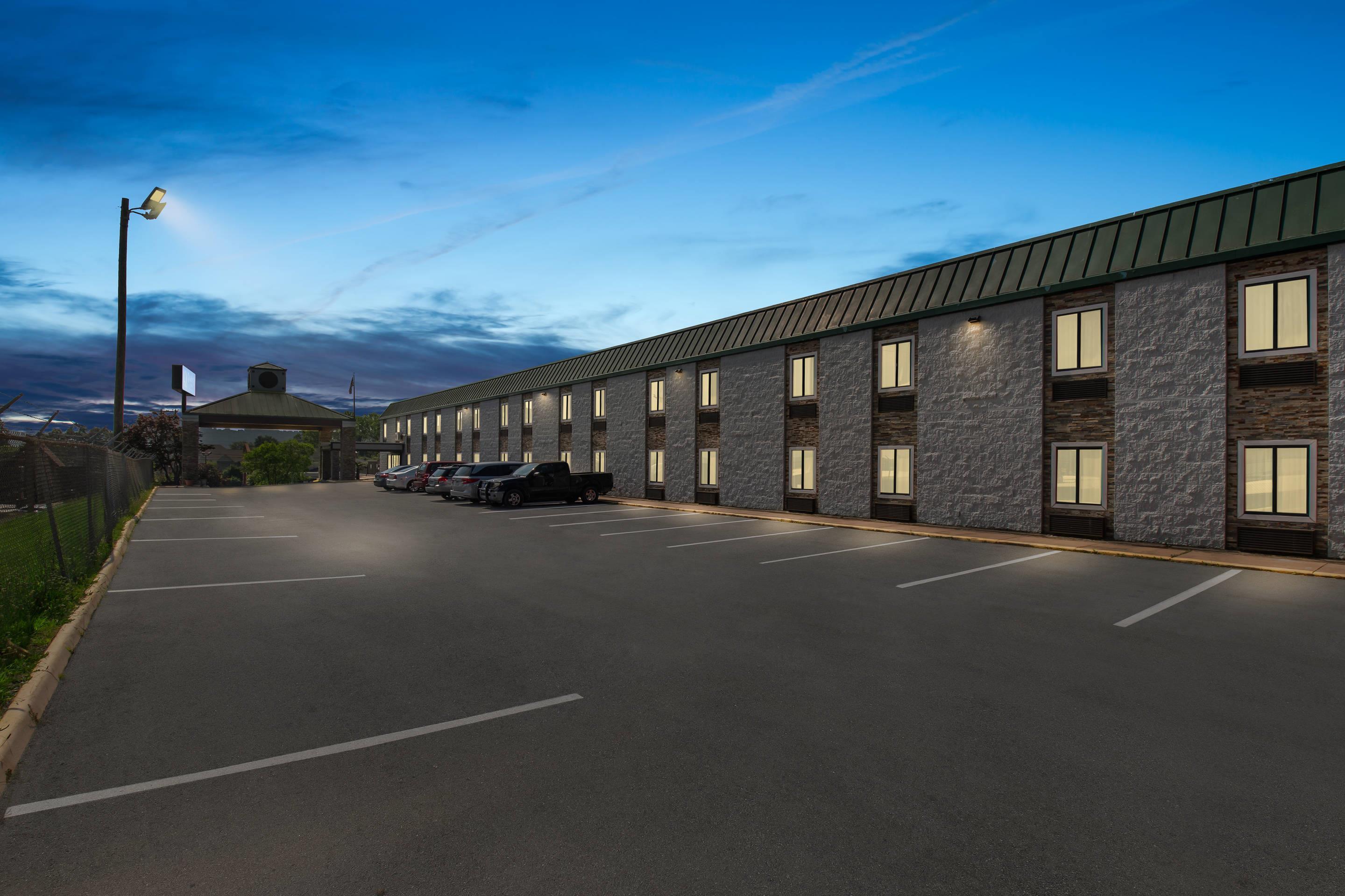 Twilight | Quality Inn Hixson - Chattanooga
