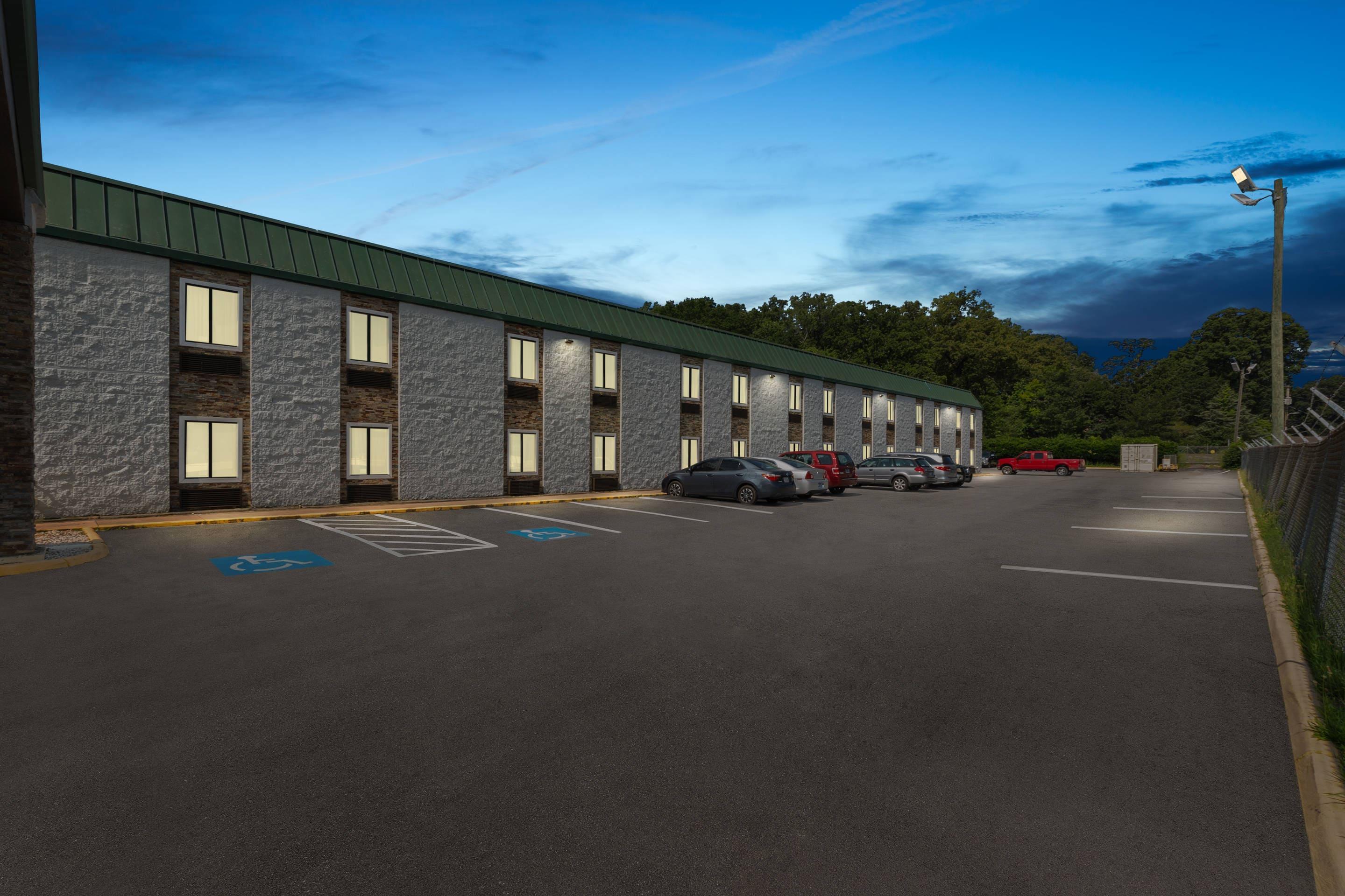 Twilight | Quality Inn Hixson - Chattanooga