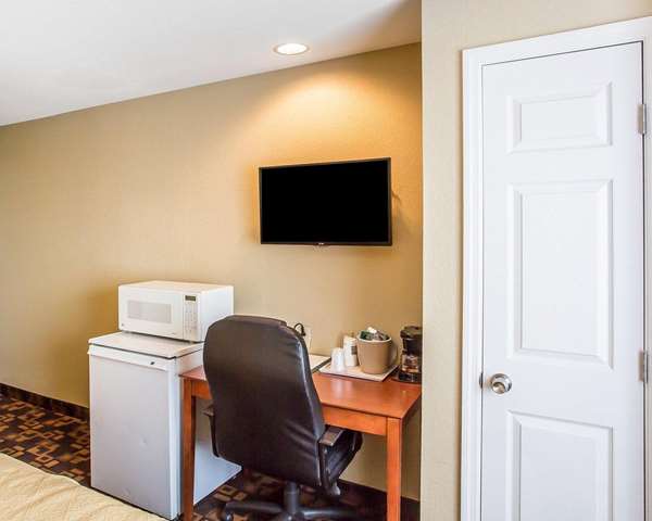  - Quality Inn & Suites Mt Juliet - I-40, Exit 226 & 226A