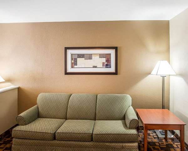 Suite - Quality Inn & Suites Mt Juliet - I-40, Exit 226 & 226A