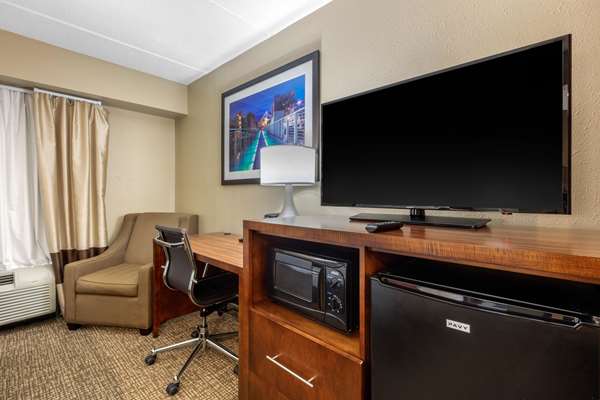  - Comfort Inn & Suites Chattanooga - I-75, Exit 5