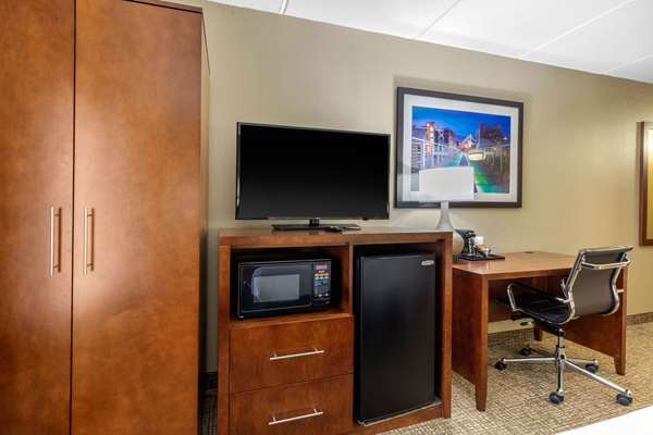  - Comfort Inn & Suites Chattanooga - I-75, Exit 5