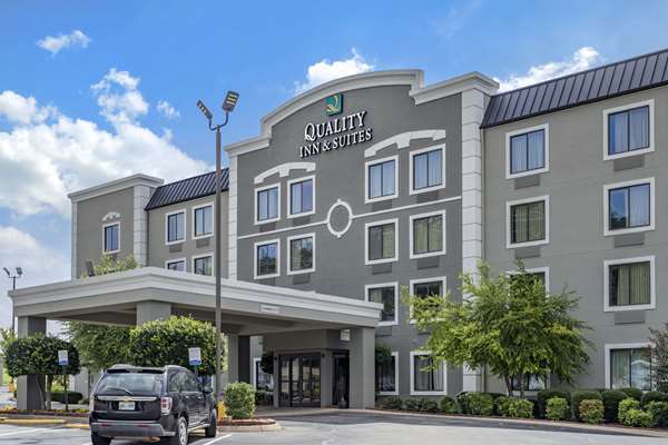 Exterior view - Quality Inn & Suites Chattanooga - I-24, Exit 174