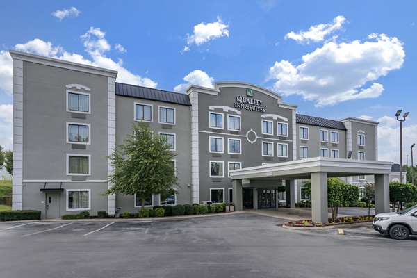 Exterior view - Quality Inn & Suites Chattanooga - I-24, Exit 174